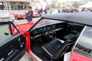 Bursa sokaklarında klasik otomobil turu