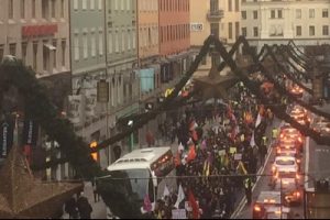 Stockholm'de HDP vekilleri i&ccedil;in protesto
