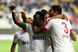 Antalyaspor'dan tek goll&uuml; galibiyet