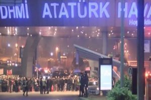 Atat&uuml;rk Havalimanı'nda hareketli saatler!