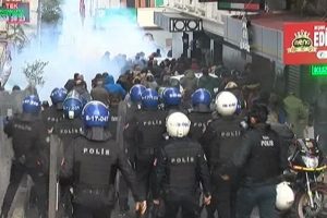 İstanbul'da HDP'li gruba m&uuml;dahale