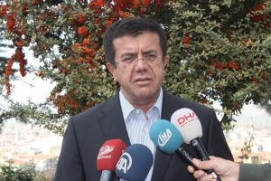 HDP'nin Meclis'ten &ccedil;ekilme kararını değerlendirdi
