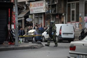 İstanbul'da ş&uuml;pheli paket alarmı