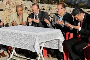 G&ouml;rmez'den 15 Temmuz şehidinin baba ocağına ziyaret