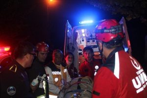 Su kuyusuna giren 3 kişi bayıldı