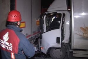 Atat&uuml;rk Havalimanı'nda kaza: 2 yaralı