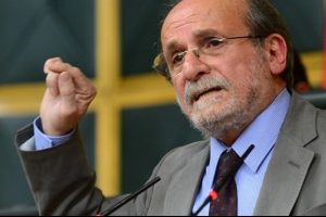 HDP'li Ertuğrul K&uuml;rk&ccedil;&uuml;'den PKK'ya sert tepki