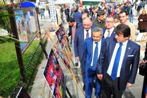 Bursa'da 15 Temmuz sergisine b&uuml;y&uuml;k ilgi