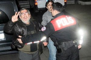 Cumhurbaşkanına hakaretten g&ouml;zaltına alındı
