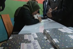 14 yaşında kitap yazdı