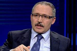 Selvi: Bah&ccedil;eli'nin s&ouml;zleri AKP'yi ikiye b&ouml;ld&uuml;