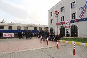 İzmir'de ulaşım krizi