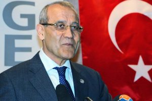 Eski hakem ve milletvekili Abdurrahman Arıcı kalp krizi ge&ccedil;irdi