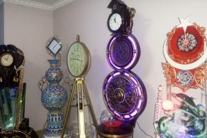 Vanlı kardeşler evlerini sanat galerisine &ccedil;evirdi