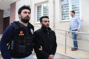 Bursa'ya uyuşturucuyu kargoyla g&ouml;nderdi, kendisi otob&uuml;sle geldi