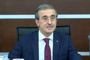 Savunma Sanayii M&uuml;steşarı'ndan u&ccedil;ak gemisi a&ccedil;ıklaması