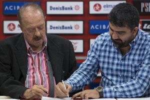Gen&ccedil;lerbirliği &Uuml;mit &Ouml;zat'la s&ouml;zleşme imzaladı