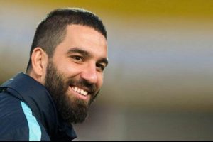 Arda Turan'ı milli takıma kim aldırdı?