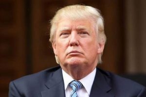 Donald Trump oy kullandıktan sonra protesto edildi