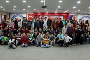 Bursasporlu Serdar Kurtuluş, engelli &ouml;ğrencilerle buluştu