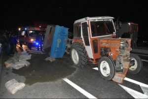 K&uuml;tahya'da zincirleme kaza: 4 yaralı