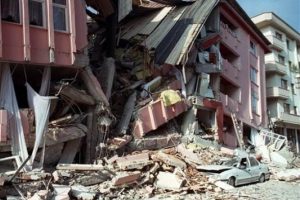 Marmara i&ccedil;in korkutan deprem tahmini