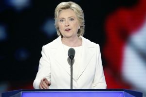 Clinton'un kampanya şefi: "Oyların yeniden sayımını bekleyeceğiz"