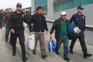 Bombacılara yardım ve yataklıktan 3 kişi tutuklandı