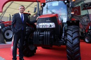 T&uuml;rk trakt&ouml;rleri 130 &uuml;lkede tarım arazilerini s&uuml;r&uuml;yor
