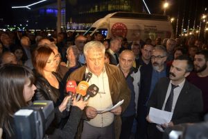 Bursa Demokrasi G&uuml;&ccedil;leri'nden kitlesel barış a&ccedil;ıklaması