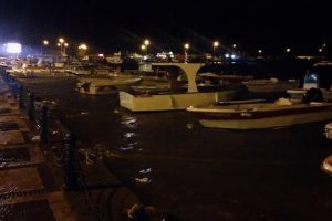 Şiddetli yağış ve lodos teknelerde hasar oluşturdu