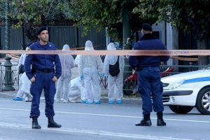 Fransa'nın Atina B&uuml;y&uuml;kel&ccedil;iliğine bombalı saldırı