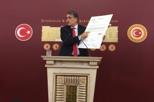 CHP Bursa Milletvekili İrgil: Devlet yanılıyorsa, &ouml;ğretmen de yanılabilir