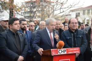 CHP Bursa İl Başkanı Şadi &Ouml;zdemir: "10 Kasım, m&uuml;cadele etme g&uuml;n&uuml;d&uuml;r"