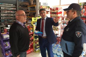 Bursa Gemlik esnafı ruhsat konusunda bilgilendirildi