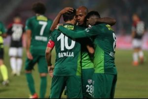 Bu sezon Bursaspor ve Başakşehir b&uuml;y&uuml;k y&uuml;kseliş g&ouml;sterdi