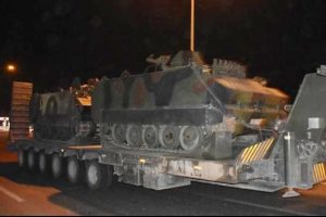 Tanklar Silopi'ye ulaştı