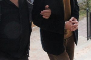 Başbakanlığa b&ouml;cek yerleştiren Zavar'ın kardeşi g&ouml;zaltında