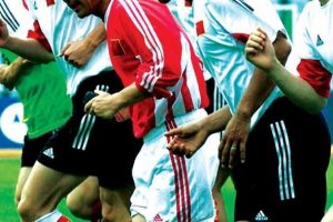 &Ccedil;in'in futbolda y&uuml;z&uuml; g&uuml;lm&uuml;yor