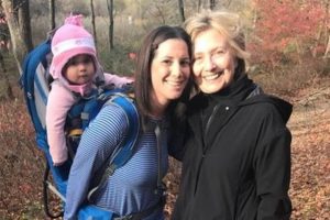 Hillary Clinton se&ccedil;im yenilgisinden sonra ilk kez g&ouml;r&uuml;nt&uuml;lendi
