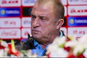 Fatih Terim'den kaptanlık a&ccedil;ıklaması: 'Arda Turan...'