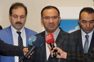 Bozdağ: "CHP kimin izinden gidiyor"
