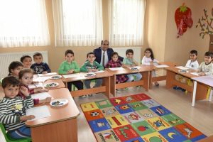Bursa Yıldırım'da 7'den 70'e eğitim