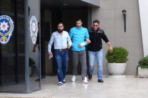 Bursa'da spor kıyafetli hırsız yakayı ele verdi!