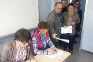 Bursa'daki soydaşlar ikinci kez sandık başında