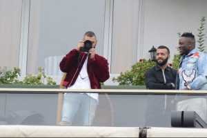 Karim Benzema İstanbul'da paparazzilik yaptı