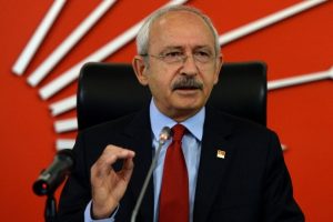 Şehit kaymakamın babasını aradı