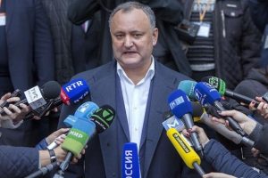 Moldova'da yeni cumhurbaşkanı Rus yanlısı Dodon oldu