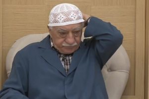 Fethullah G&uuml;len bize "Beni Hava Harp Okulu'nda y&uuml;r&uuml;rken g&ouml;rseniz bile selam vermeyin" dedi