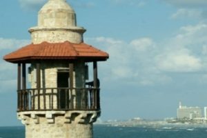 "İsrail hoparl&ouml;rden ezanı yasaklıyor"